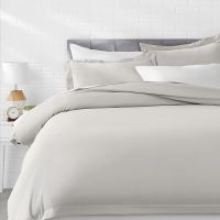 AmazonBasics Microfiber 3-Piece Quilt/Duvet/Comforter Cover Set - Queen, Light Grey - with 2 pillow covers