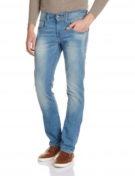 Buy any Levis jeans and Get Rs. 500 Cashback 
