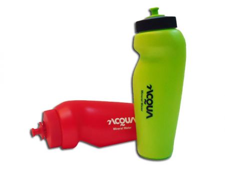 Set of 2 Sippers - 750 ml (Red & Green)