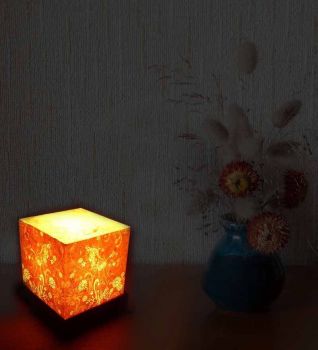 Artjini Abstract Floral Table Lamp With Bulb